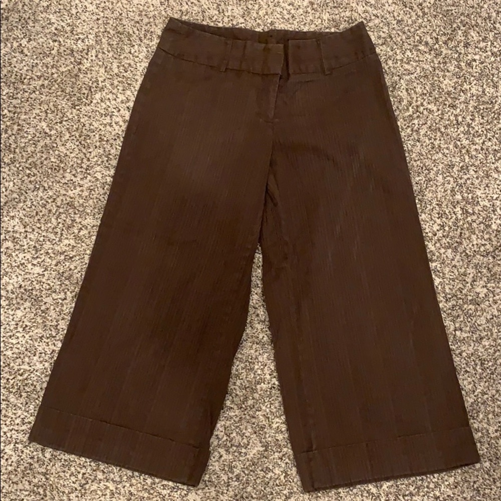 Wide Leg Cuffed Capri Slacks